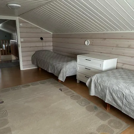 Keloporo - Rukan Moekit Сasa de vacaciones Rukatunturi